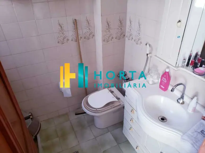 Kitnet com 1 quarto à venda, 45m2 em Rio De Janeiro - RJ - imagem 5 Foto 5 de Kitnet com 1 quarto à venda, 45m2 em Rio De Janeiro - RJ