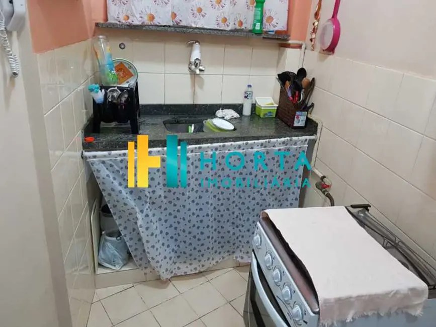 Kitnet com 1 quarto à venda, 45m2 em Rio De Janeiro - RJ - imagem 7 Foto 7 de Kitnet com 1 quarto à venda, 45m2 em Rio De Janeiro - RJ