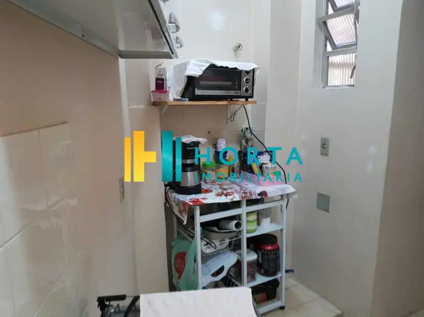 Kitnet com 1 quarto à venda, 45m2 em Rio De Janeiro - RJ - imagem 9 Foto 9 de Kitnet com 1 quarto à venda, 45m2 em Rio De Janeiro - RJ