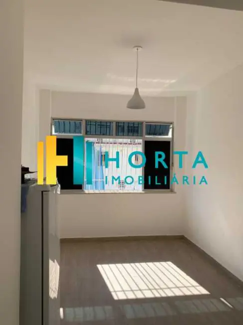Foto 2 de Kitnet com 1 quarto à venda, 28m2 em Rio De Janeiro - RJ