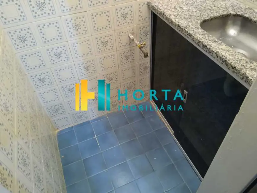 Kitnet com 1 quarto à venda, 38m2 em Rio De Janeiro - RJ - imagem 8 Foto 8 de Kitnet com 1 quarto à venda, 38m2 em Rio De Janeiro - RJ