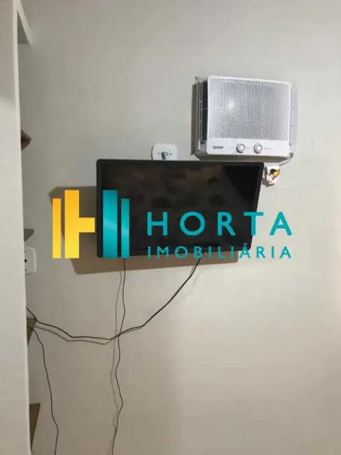 Foto 3 de Kitnet com 1 quarto à venda, 18m2 em Rio De Janeiro - RJ