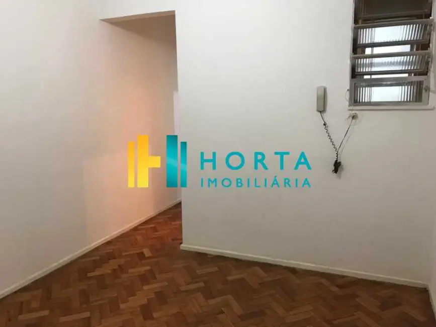 Kitnet com 1 quarto à venda, 34m2 em Rio De Janeiro - RJ - imagem 3 Foto 3 de Kitnet com 1 quarto à venda, 34m2 em Rio De Janeiro - RJ