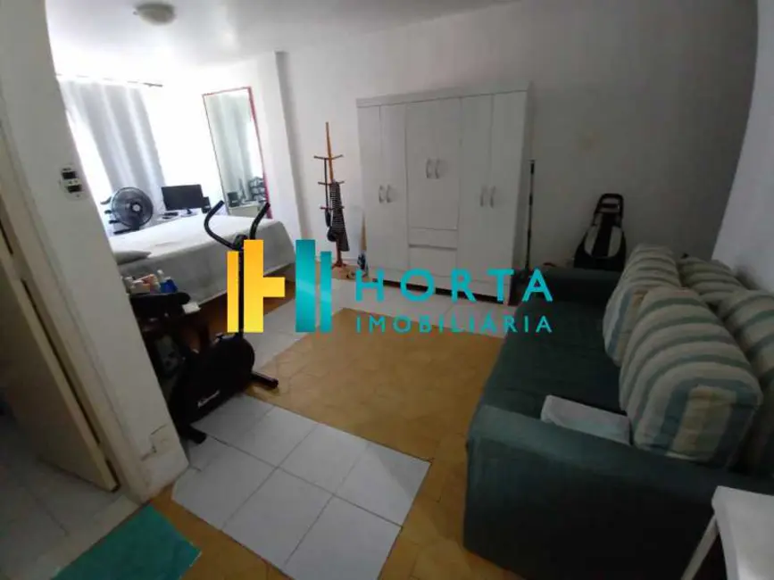 Kitnet com 1 quarto à venda, 31m2 em Rio De Janeiro - RJ - imagem 2 Foto 2 de Kitnet com 1 quarto à venda, 31m2 em Rio De Janeiro - RJ