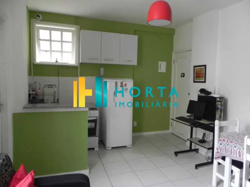 Foto 3 de Kitnet com 1 quarto à venda, 35m2 em Rio De Janeiro - RJ