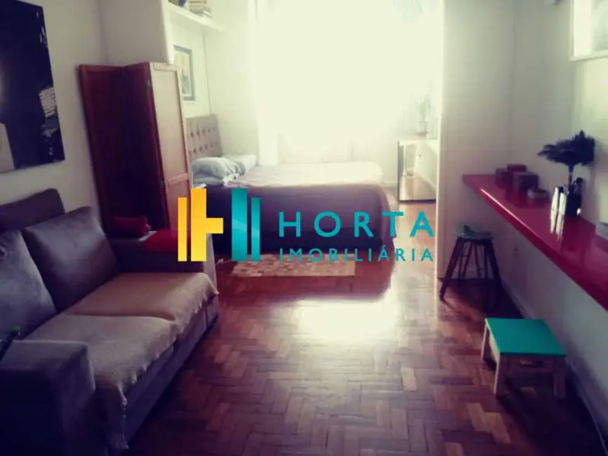 Foto 2 de Kitnet com 1 quarto à venda, 40m2 em Rio De Janeiro - RJ