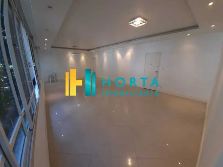 Apartamento com 4 quartos à venda, 159m2 em Rio De Janeiro - RJ - imagem 5 Foto 5 de Apartamento com 4 quartos à venda, 159m2 em Rio De Janeiro - RJ