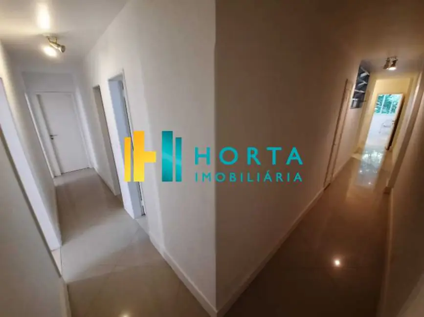 Apartamento com 4 quartos à venda, 159m2 em Rio De Janeiro - RJ - imagem 6 Foto 6 de Apartamento com 4 quartos à venda, 159m2 em Rio De Janeiro - RJ