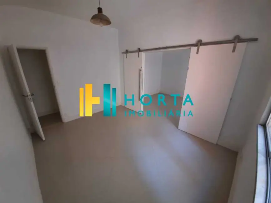 Apartamento com 4 quartos à venda, 159m2 em Rio De Janeiro - RJ - imagem 8 Foto 8 de Apartamento com 4 quartos à venda, 159m2 em Rio De Janeiro - RJ