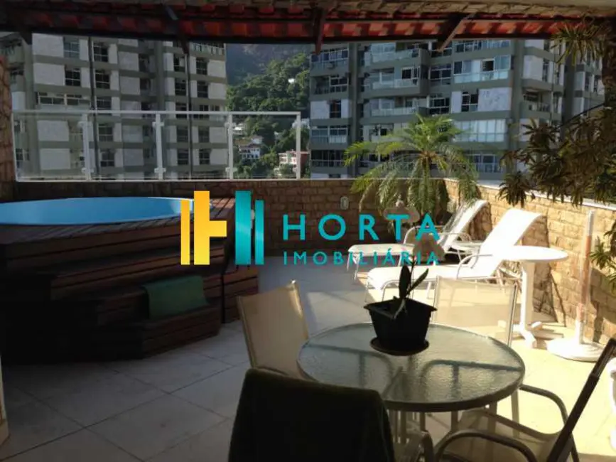 Foto 3 de Cobertura com 3 quartos à venda, 200m2 em Rio De Janeiro - RJ