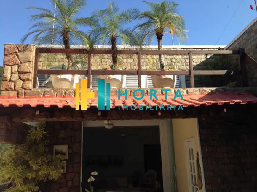 Foto 2 de Cobertura com 3 quartos à venda, 200m2 em Rio De Janeiro - RJ