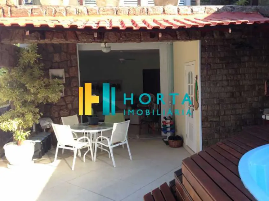 Foto 1 de Cobertura com 3 quartos à venda, 200m2 em Rio De Janeiro - RJ