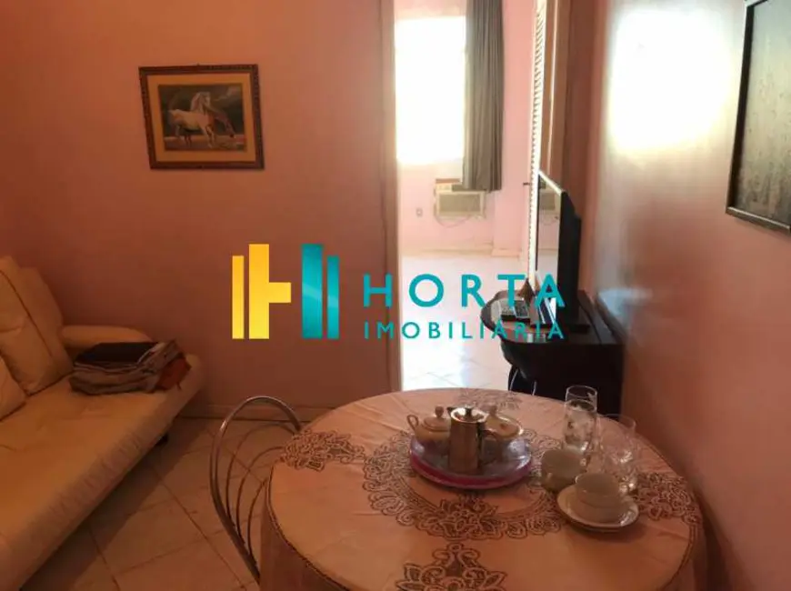 Foto 1 de Kitnet com 1 quarto à venda, 38m2 em Rio De Janeiro - RJ