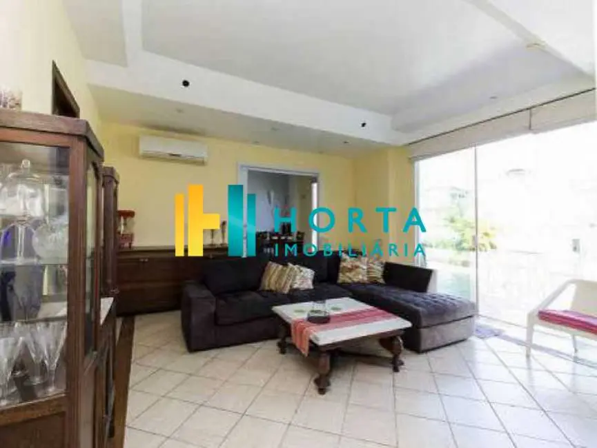 Cobertura com 4 quartos à venda, 270m2 em Rio De Janeiro - RJ - imagem 3 Foto 3 de Cobertura com 4 quartos à venda, 270m2 em Rio De Janeiro - RJ