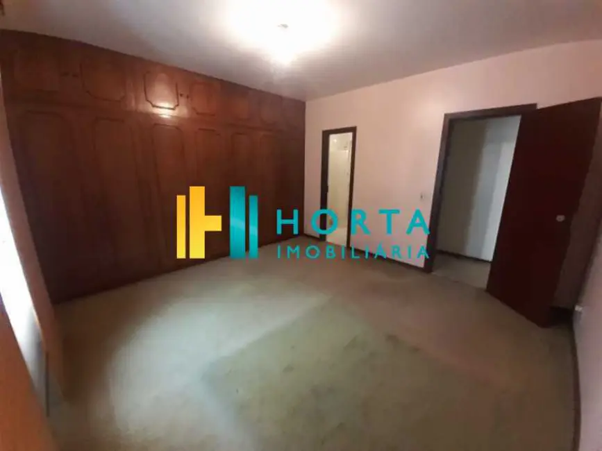 Apartamento com 3 quartos à venda, 160m2 em Rio De Janeiro - RJ - imagem 5 Foto 5 de Apartamento com 3 quartos à venda, 160m2 em Rio De Janeiro - RJ