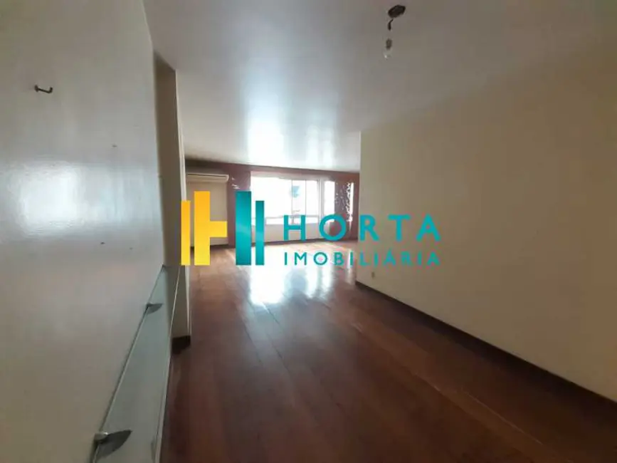 Apartamento com 3 quartos à venda, 160m2 em Rio De Janeiro - RJ - imagem 4 Foto 4 de Apartamento com 3 quartos à venda, 160m2 em Rio De Janeiro - RJ