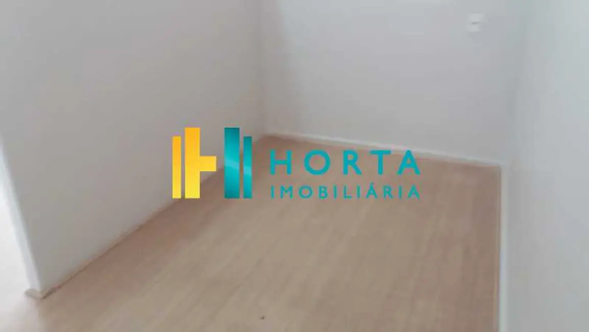 Foto 3 de Kitnet à venda, 22m2 em Rio De Janeiro - RJ