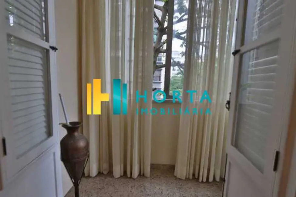 Foto 9 de Apartamento com 4 quartos à venda, 160m2 em Rio De Janeiro - RJ