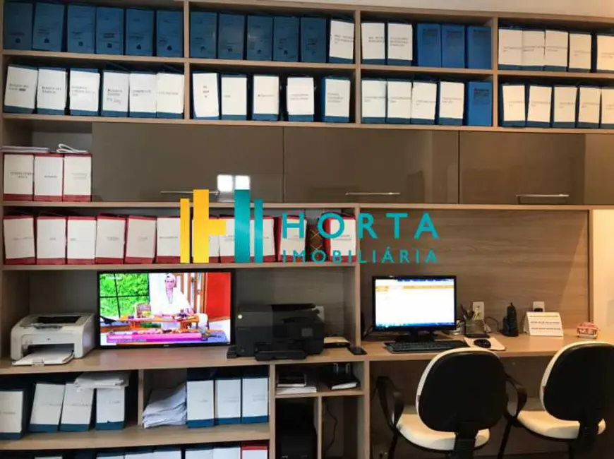 Sala Comercial à venda, 35m2 em Rio De Janeiro - RJ - imagem 3 Foto 3 de Sala Comercial à venda, 35m2 em Rio De Janeiro - RJ