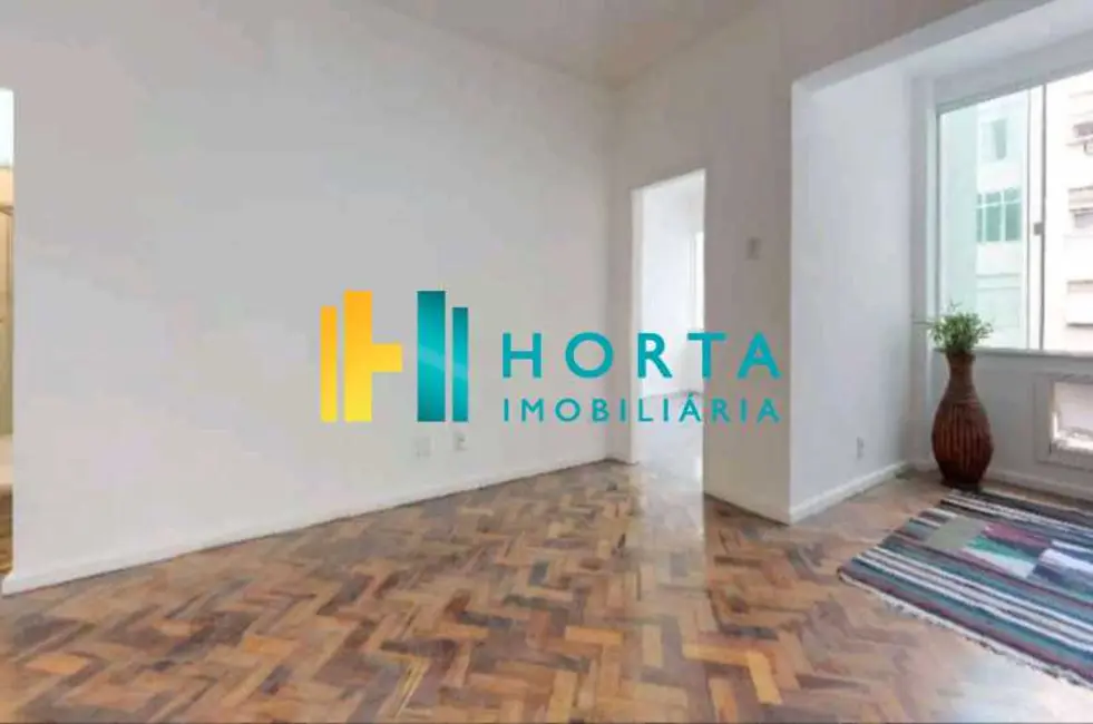 Foto 2 de Apartamento com 2 quartos à venda, 70m2 em Rio De Janeiro - RJ