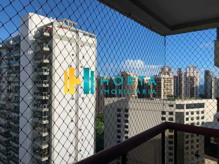 Foto 4 de Apartamento com 2 quartos para alugar, 65m2 em Rio De Janeiro - RJ