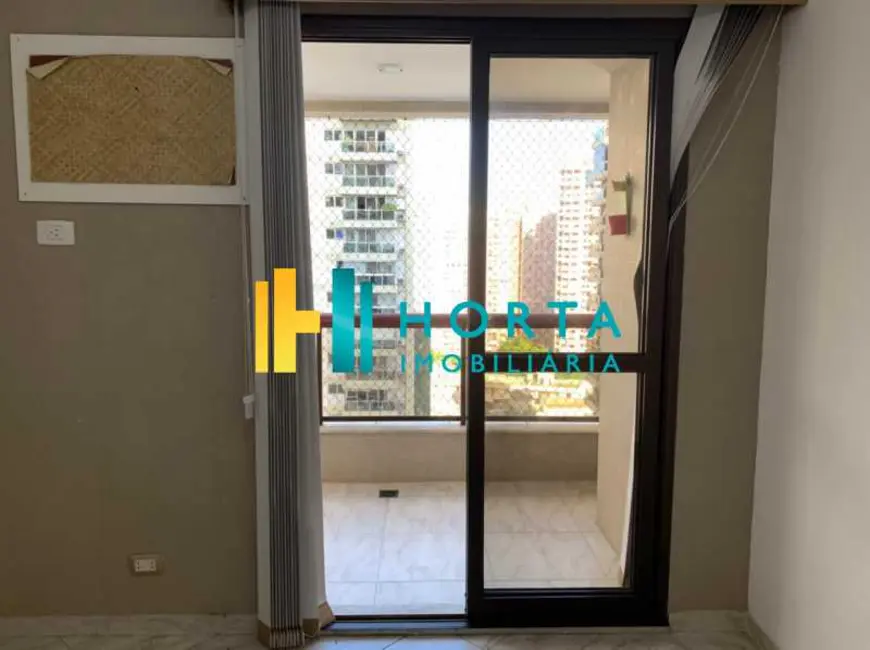 Foto 2 de Apartamento com 2 quartos para alugar, 65m2 em Rio De Janeiro - RJ