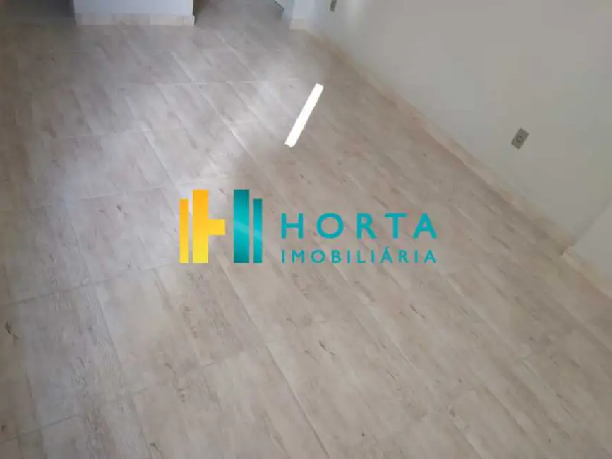 Kitnet à venda, 20m2 em Rio De Janeiro - RJ - imagem 3 Foto 3 de Kitnet à venda, 20m2 em Rio De Janeiro - RJ