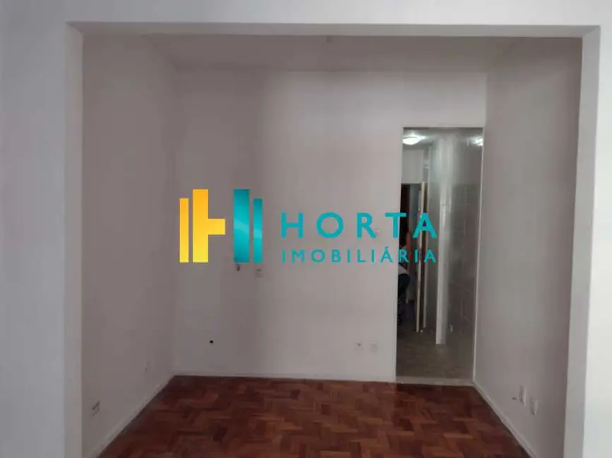 Foto 2 de Kitnet com 1 quarto à venda e para alugar, 28m2 em Rio De Janeiro - RJ