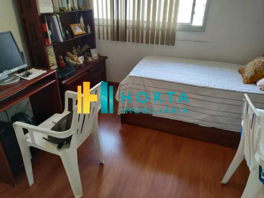 Foto 7 de Apartamento com 2 quartos à venda, 80m2 em Rio De Janeiro - RJ