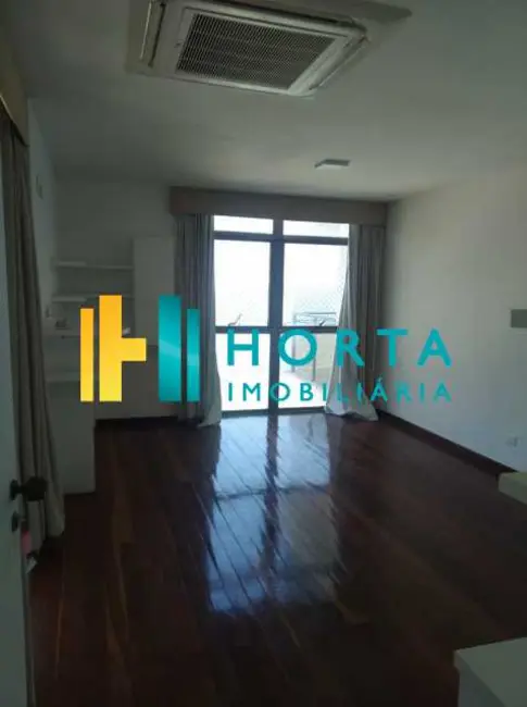 Apartamento com 4 quartos à venda, 300m2 em Rio De Janeiro - RJ - imagem 9 Foto 9 de Apartamento com 4 quartos à venda, 300m2 em Rio De Janeiro - RJ