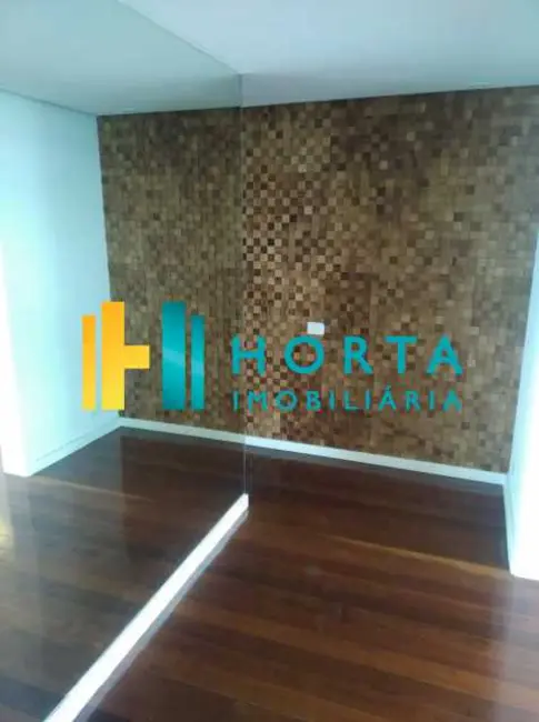 Apartamento com 4 quartos à venda, 300m2 em Rio De Janeiro - RJ - imagem 7 Foto 7 de Apartamento com 4 quartos à venda, 300m2 em Rio De Janeiro - RJ