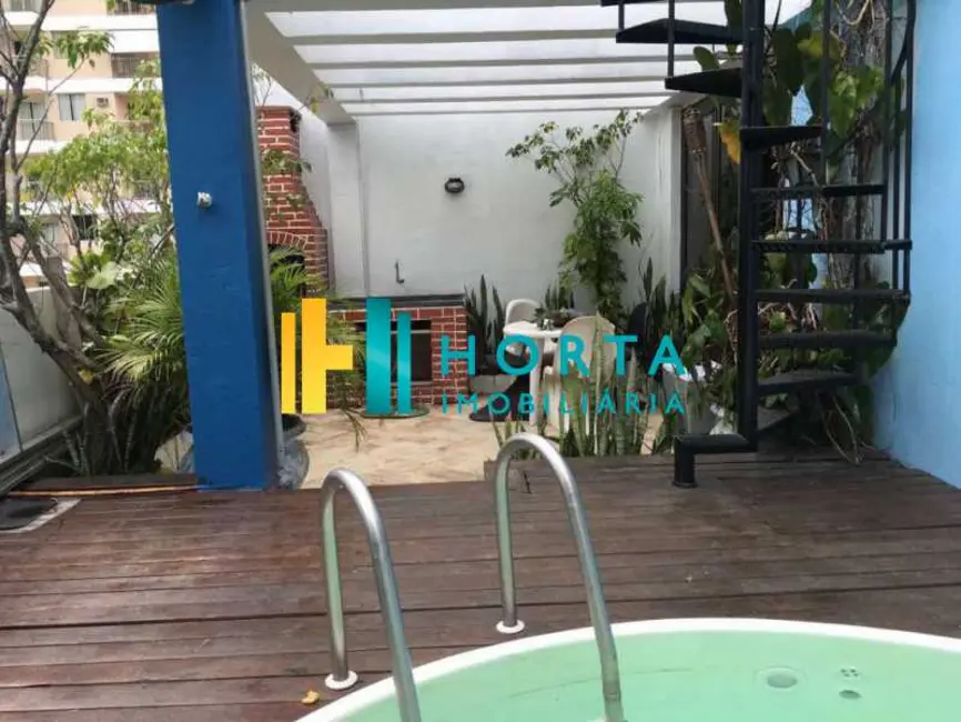 Foto 3 de Cobertura com 2 quartos à venda, 180m2 em Rio De Janeiro - RJ