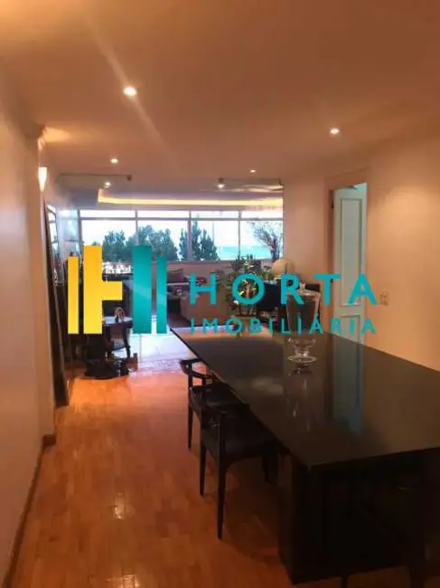 Foto 8 de Apartamento com 3 quartos à venda, 220m2 em Rio De Janeiro - RJ