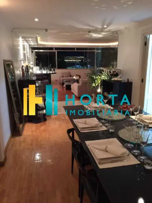 Foto 6 de Apartamento com 3 quartos à venda, 220m2 em Rio De Janeiro - RJ