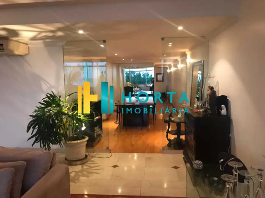 Foto 4 de Apartamento com 3 quartos à venda, 220m2 em Rio De Janeiro - RJ