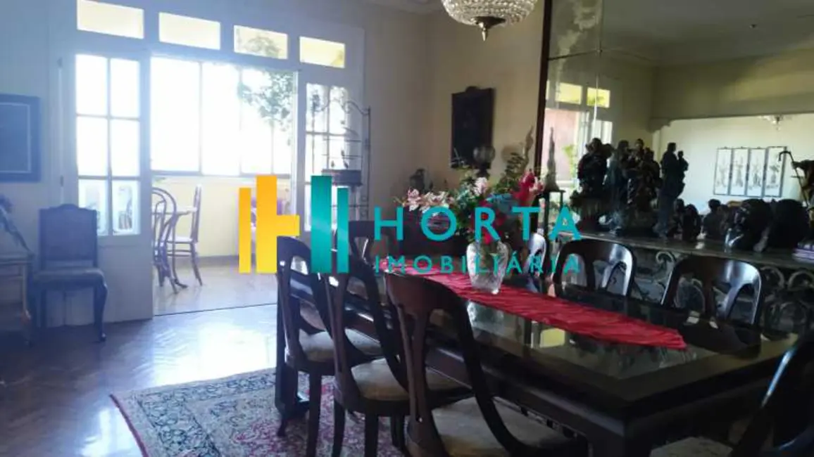 Foto 4 de Apartamento com 4 quartos à venda, 240m2 em Rio De Janeiro - RJ