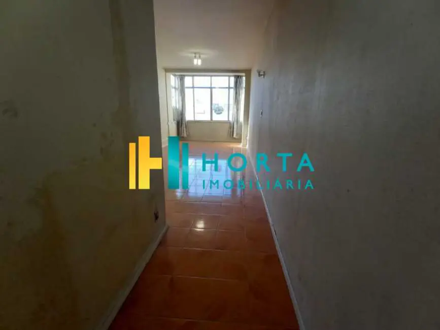 Foto 4 de Apartamento com 2 quartos à venda, 70m2 em Rio De Janeiro - RJ