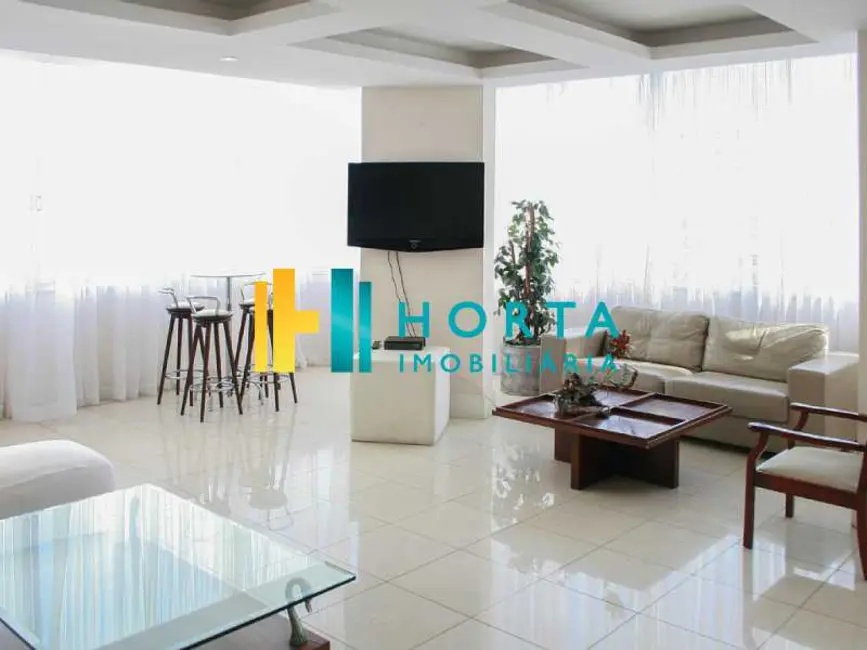 Apartamento com 3 quartos à venda, 180m2 em Rio De Janeiro - RJ - imagem 3 Foto 3 de Apartamento com 3 quartos à venda, 180m2 em Rio De Janeiro - RJ