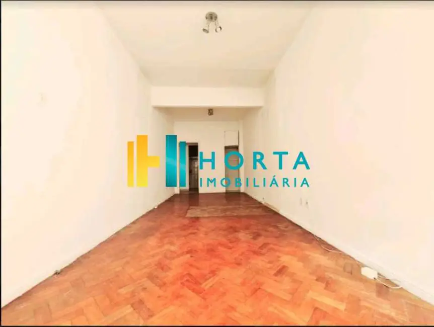 Foto 1 de Kitnet com 1 quarto à venda, 35m2 em Rio De Janeiro - RJ