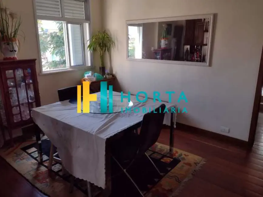 Foto 4 de Apartamento com 4 quartos à venda, 180m2 em Rio De Janeiro - RJ