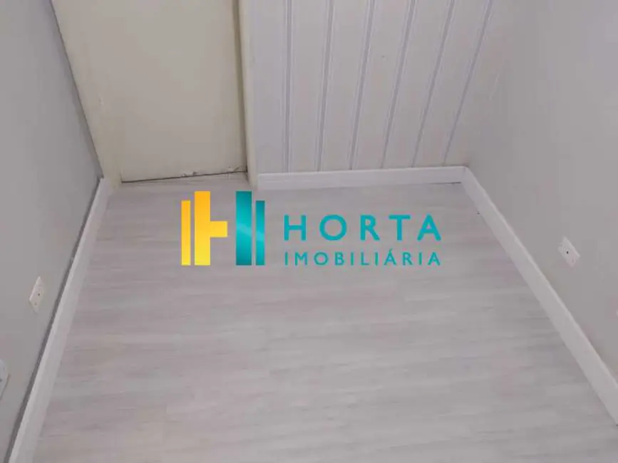 Foto 6 de Sala Comercial à venda, 28m2 em Rio De Janeiro - RJ