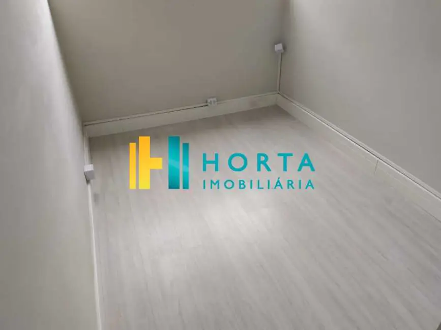 Foto 9 de Sala Comercial à venda, 28m2 em Rio De Janeiro - RJ