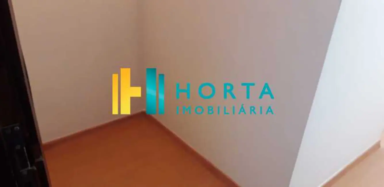 Sala Comercial para alugar, 30m2 em Rio De Janeiro - RJ - imagem 6 Foto 6 de Sala Comercial para alugar, 30m2 em Rio De Janeiro - RJ