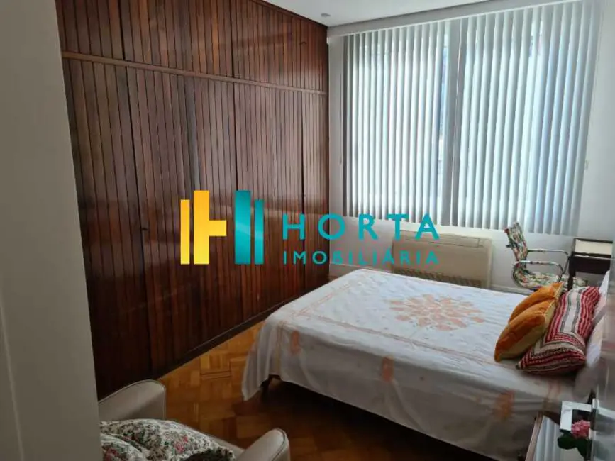 Foto 8 de Apartamento com 2 quartos à venda, 200m2 em Rio De Janeiro - RJ