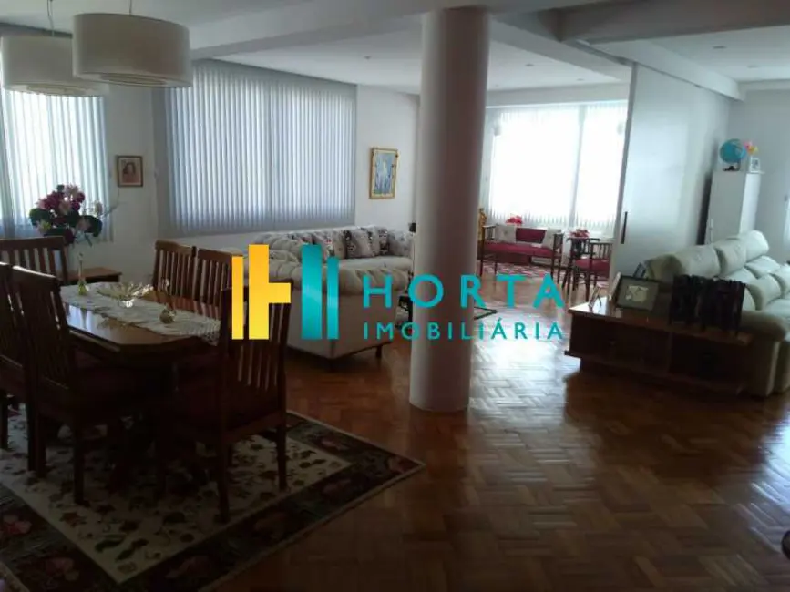 Foto 2 de Apartamento com 2 quartos à venda, 200m2 em Rio De Janeiro - RJ