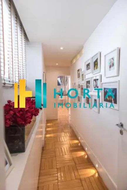 Foto 8 de Apartamento com 3 quartos à venda, 250m2 em Rio De Janeiro - RJ