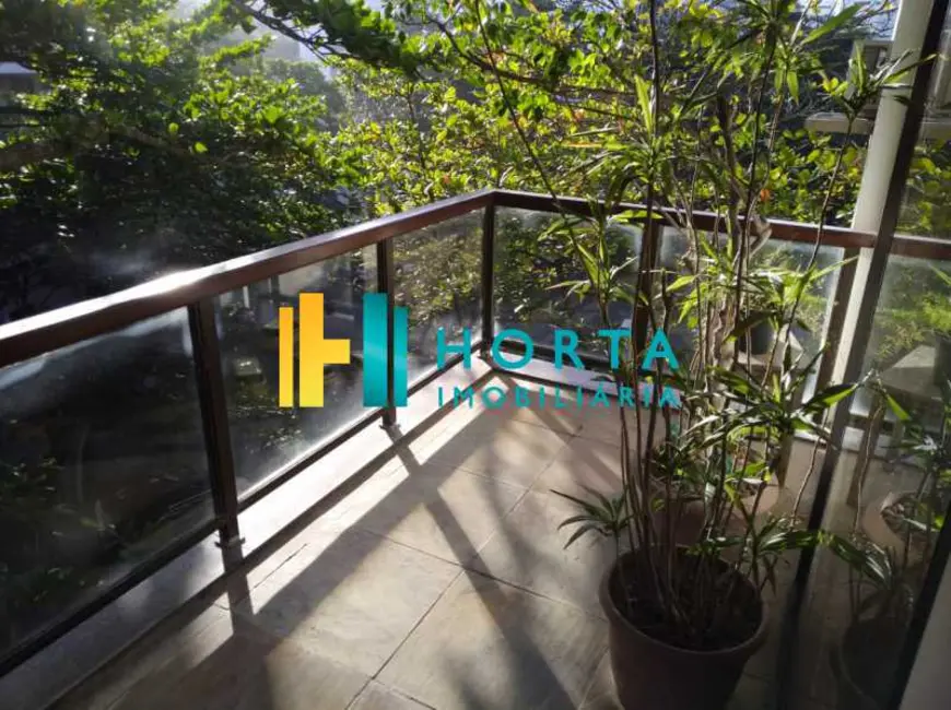 Foto 8 de Apartamento com 3 quartos à venda, 232m2 em Rio De Janeiro - RJ