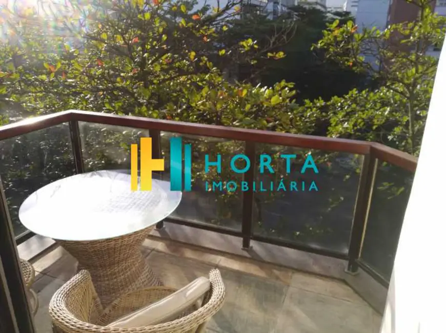 Foto 4 de Apartamento com 3 quartos à venda, 232m2 em Rio De Janeiro - RJ