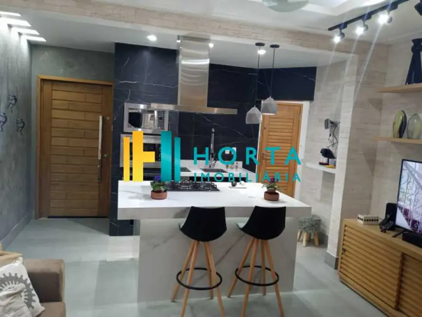 Foto 3 de Apartamento com 2 quartos à venda, 85m2 em Rio De Janeiro - RJ