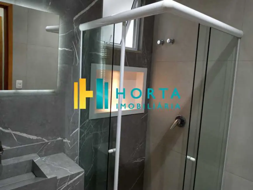 Foto 8 de Apartamento com 2 quartos à venda, 85m2 em Rio De Janeiro - RJ